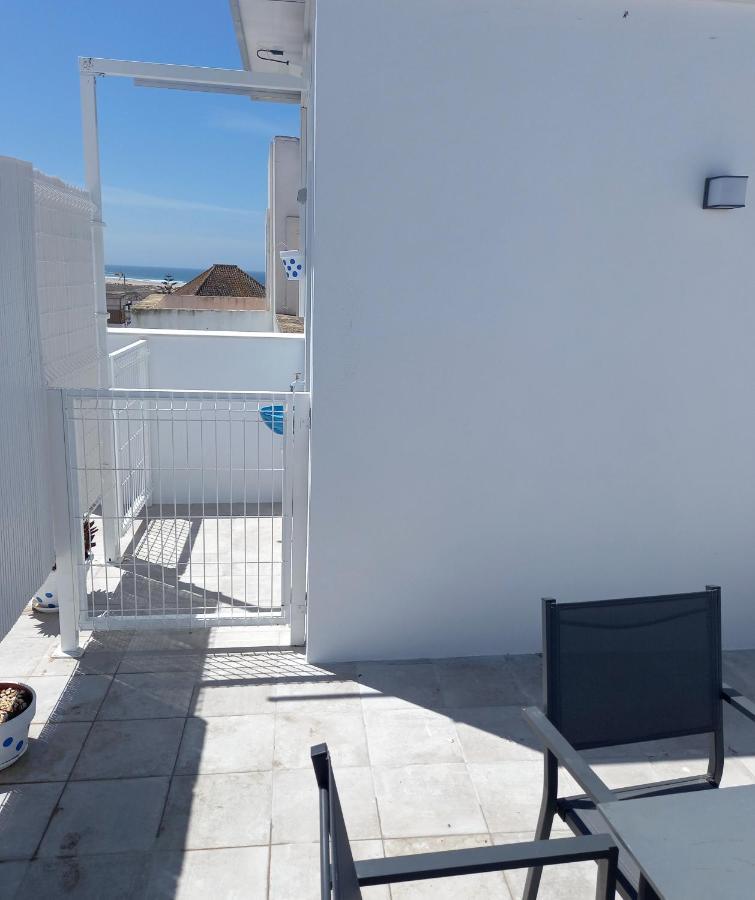 شقة Casa Malakita With Private Seaview Roof Terrace كونيل ذي لا فرونتيرا المظهر الخارجي الصورة